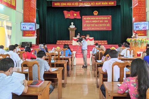 Hội đồng nhân dân huyện Đak Pơ và Kông Chro họp chuyên đề