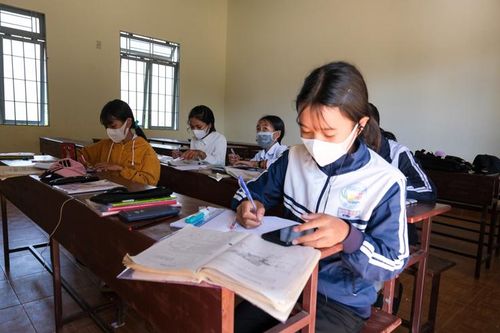 Trích 2 tỷ đồng thực hiện chương trình 'Sóng và máy tính cho em'