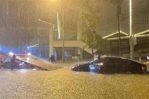 Nỗi lo ngập lụt đô thị