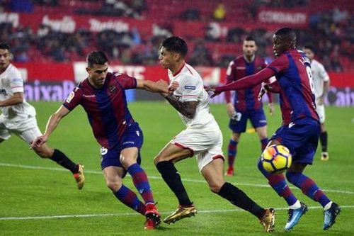 Soi kèo nhà cái Sevilla vs Levante. Nhận định bóng đá Tây Ban Nha La Liga (19h00, 24/10)