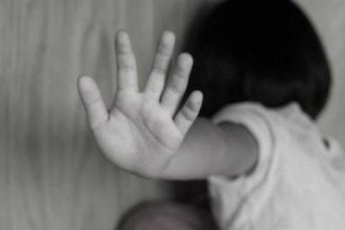 Tạm giữ nam thanh niên đã làm 'bạn gái nhí' có thai và sinh con