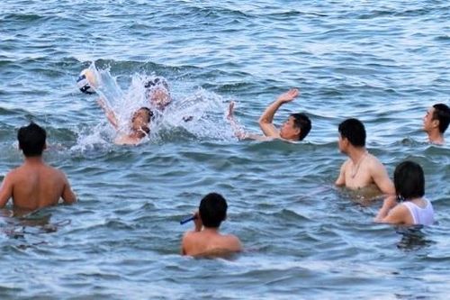Thông chốt, dân Sài Gòn đi chơi Khánh Hòa, Bình Định, Phú Yên