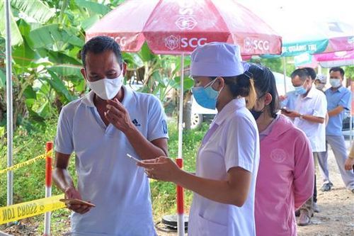 Tạm dừng và điều chỉnh hoạt động một số chốt kiểm tra y tế