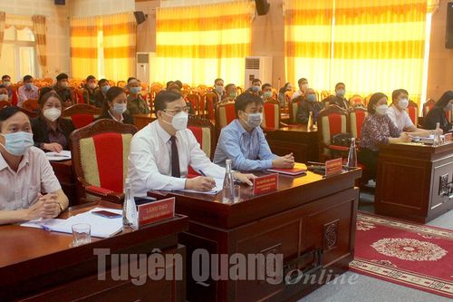 Na Hang gặp mặt đại biểu tiêu biểu thực hiện nếp sống văn minh trong việc cưới, việc tang