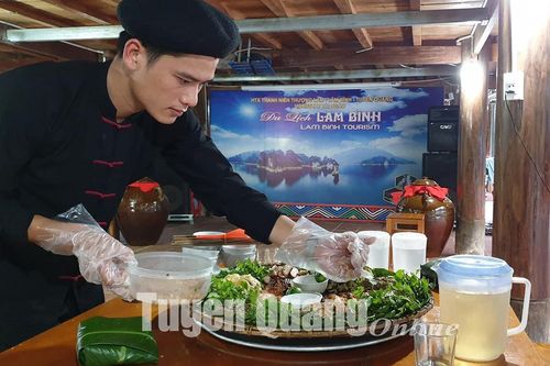 Tuyên Quang có 1 đại diện tham gia giao lưu hữu nghị thanh niên Việt Nam - Lào - Campuchia