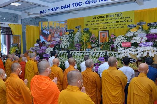 Lễ tưởng niệm Đức Pháp chủ GHPGVN tại Văn phòng Ban Thường trực Hội đồng Trị sự phía Nam