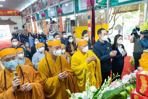 Phật giáo các tỉnh, thành trang nghiêm tổ chức lễ tưởng niệm Đức Pháp chủ GHPGVN