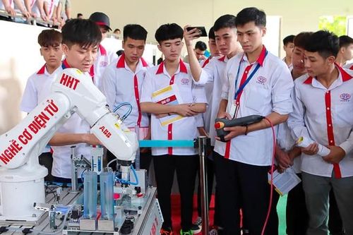 Hiến kế giải bài toán thiếu hụt lao động