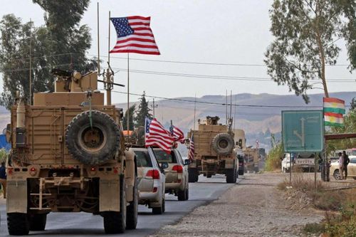 Binh sĩ Syria chặn đoàn xe quân sự Mỹ, buộc quay đầu