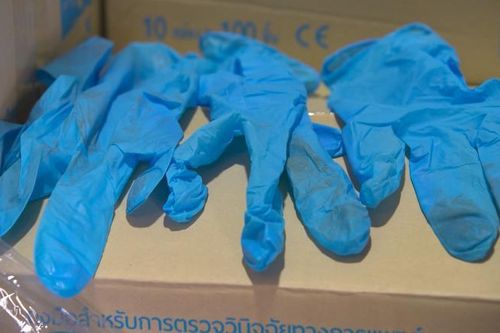 Hàng triệu găng tay y tế đã dùng được 'phù phép' ở Thái để xuất khẩu