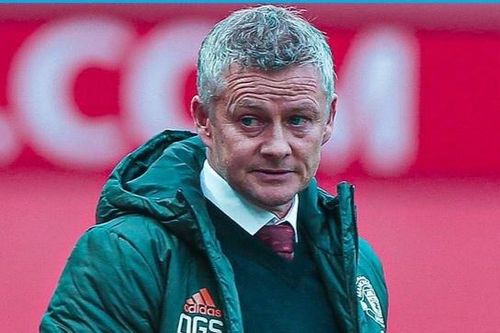 Man United nên sa thải Solskjaer sớm