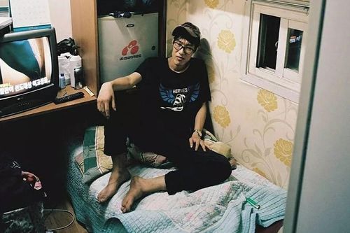 Cứ 6 người Hàn Quốc thì có một người thu nhập không đủ sống