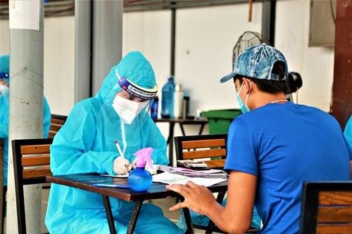 Khách đi máy bay, tàu hỏa không phải kê khai cam kết phòng, chống dịch Covid-19