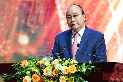 Báo chí phải khẳng định vai trò dẫn dắt, định hướng thông tin (*)