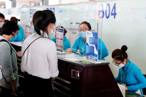 Khách đi máy bay, tàu hỏa không phải khai cam kết phòng chống dịch