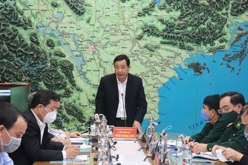 Sẵn sàng ứng phó với áp thấp nhiệt đới ở Biển Đông