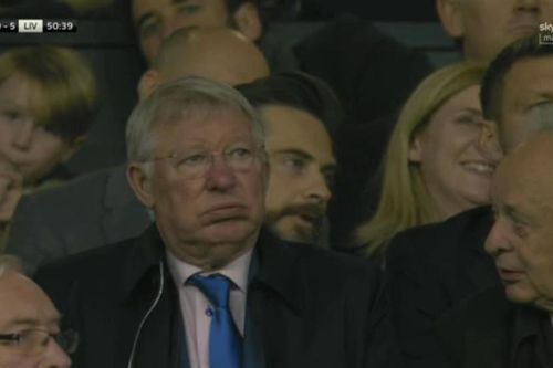 Khoảnh khắc tương phản giữa huyền thoại Ferguson và Dalglish