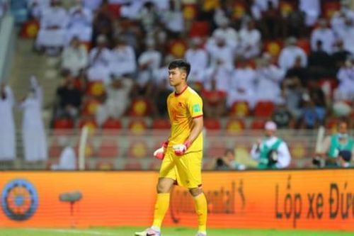 Thủ môn Nguyễn Văn Toản bất ngờ lọt vào danh sách cầu thủ đáng xem nhất