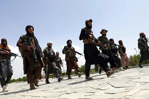 Cận ảnh Taliban huấn luyện các tay súng thành lực lượng an ninh chính quy