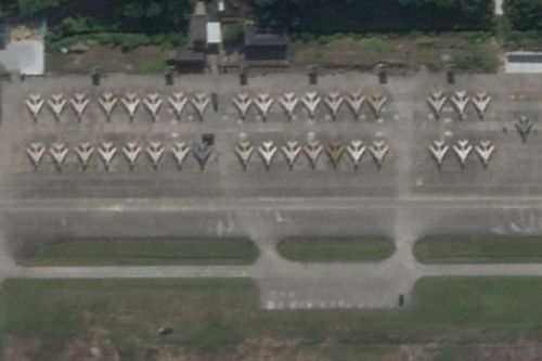 Trung Quốc hé lộ hàng chục drone 'chế' từ chiến đấu cơ thời Liên Xô