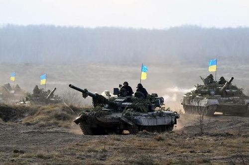 Nhiều tên lửa 'nhắm vào Moscow': Ukraine lớn tiếng đe dọa sẽ san phẳng nước Nga