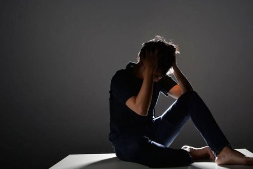 Người đàn ông xin cảnh sát cho ngồi tù vì không thể sống chung với vợ