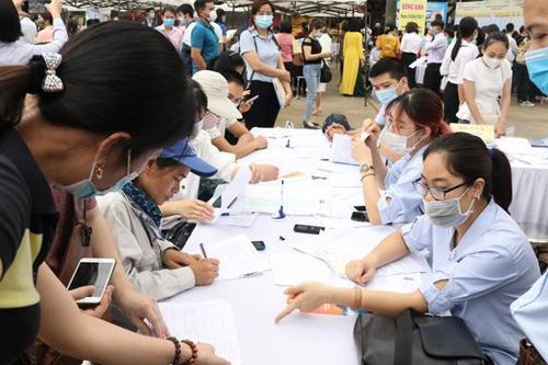 Ngành nào sẽ tăng mạnh tuyển dụng dịp cuối năm?