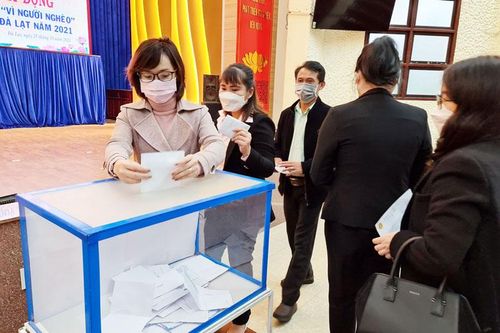 Đà Lạt: Huy động trên 600 triệu ủng hộ Quỹ Vì người nghèo