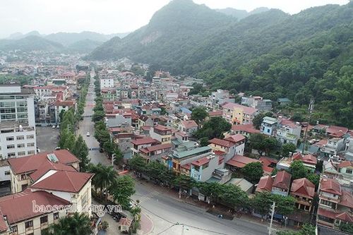 Phấn khởi, tự hào Thành phố 60 năm xây dựng và phát triển