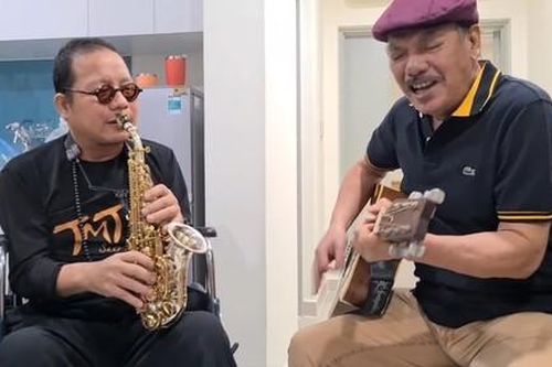 Trần Tiến, Trần Mạnh Tuấn cùng đàn hát trong bệnh viện