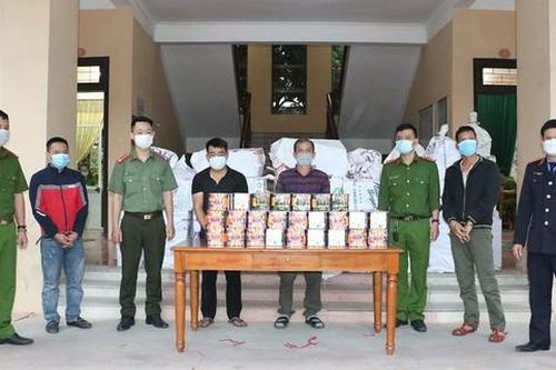 Đánh sập đường dây buôn hàng tấn pháo nổ