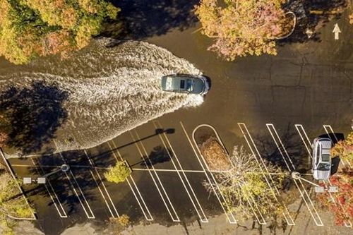 Cơn bão kỷ lục kết thúc thời kỳ hạn hán ở tiểu bang California, Mỹ
