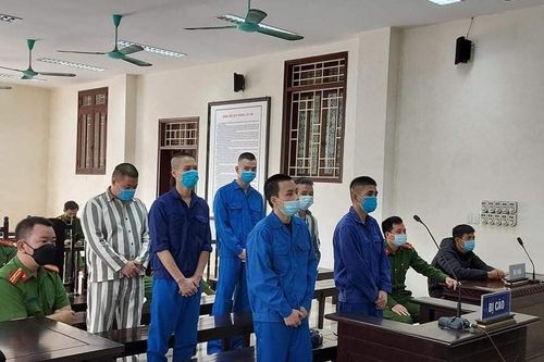 Chém người gây thương tích, con nuôi Đường 'Nhuệ' lĩnh thêm 8 năm tù