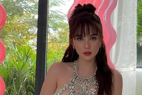 Hãng gương 200 triệu xác nhận Ngọc Trinh dùng hàng chính hãng