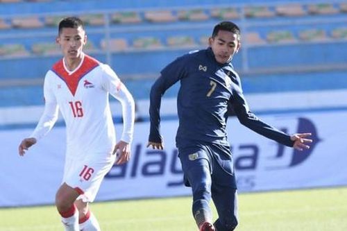 Chơi tệ, U23 Thái Lan đổ tại mặt sân
