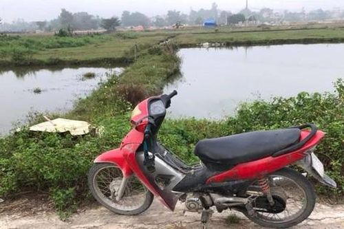 Phát hiện thi thể nam thanh niên cạnh nghĩa trang