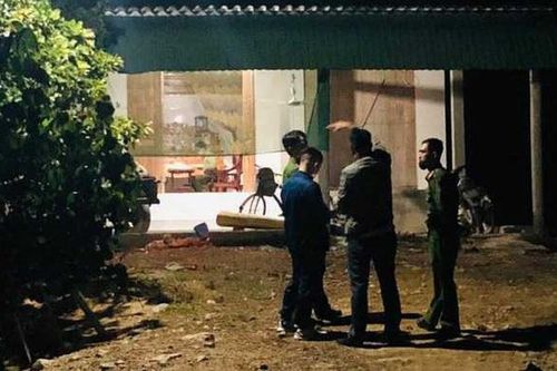 Bé trai 8 tuổi tử vong tại nhà, trên người có nhiều vết chém