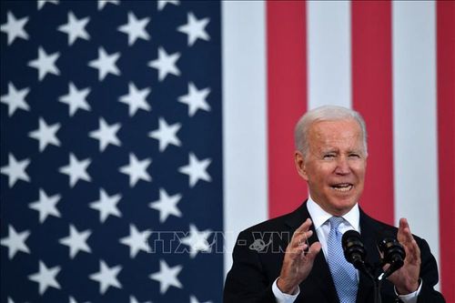Tỷ lệ ủng hộ Tổng thống Mỹ Biden tiếp tục sụt giảm
