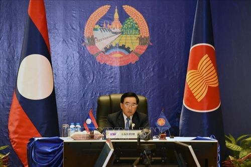 Hội nghị cấp cao ASEAN: Thủ tướng Lào đề nghị giương cao ngọn cờ đoàn kết nội khối