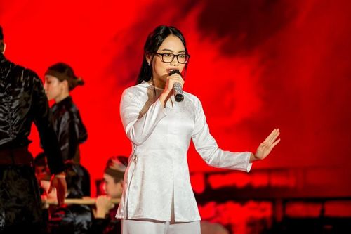 Phương Mỹ Chi chia sẻ về cơ duyên kết hợp với Erik tại The Heroes, tiết lộ về dự án riêng sắp tới
