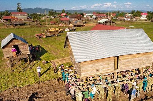 Một chỉ thị, trăm biến chuyển từ làng - Kỳ 1: Từ 'bóng đêm' đói nghèo, lạc hậu