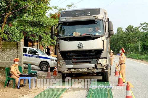 Siết chặt xử lý xe quá khổ, quá tải