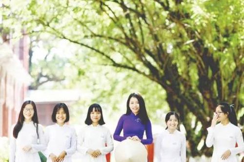 Văn hóa - Nghệ thuật Văn hóa - Nghệ thuật Giữ cốt cách Huế - bài 2: Nét cũ hòa vào nhịp sống mới