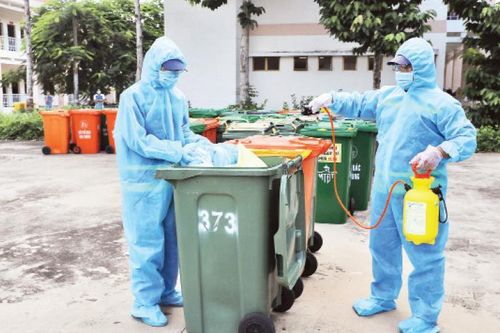Biện pháp giảm tải rác thải nhựa, rác thải y tế trong mùa dịch tại TP.HCM