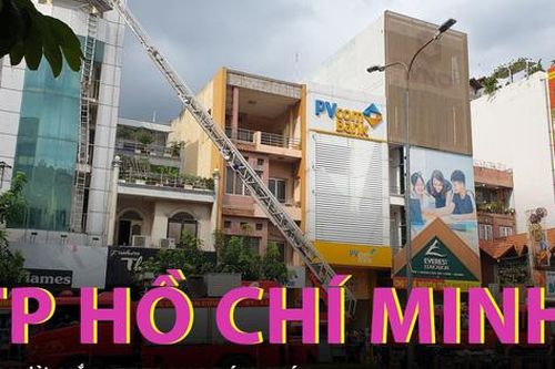 TP Hồ Chí Minh: Giải cứu 16 người mắc kẹt trong đám cháy nhà trọ