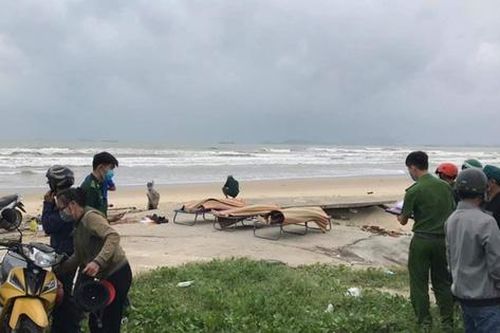 Buổi sáng tang thương ở Quảng Nam: Tìm thấy 6 thi thể mất tích do mưa lũ, có 2 em mới 14 tuổi