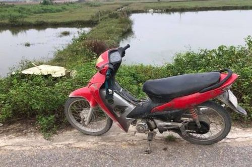 Phát hiện thi thể nam thanh niên nằm sấp trên đường ra nghĩa trang