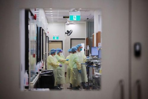 60 giường ICU phô bày thách thức sống chung với dịch ở Singapore