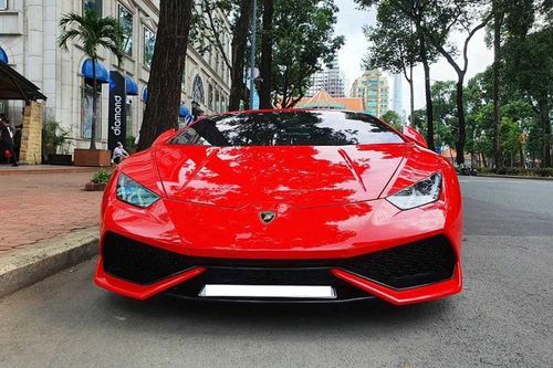 'Soi' Lamborghini Huracan LP610-4 hơn 15 tỷ của chồng ca sĩ Di Băng