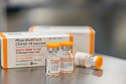 Ủy ban cố vấn FDA ủng hộ tiêm vắc xin liều thấp của Pfizer cho trẻ em